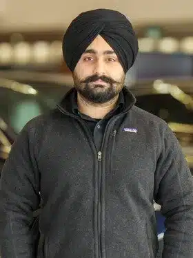 Parampreet Singh Parts Consultant